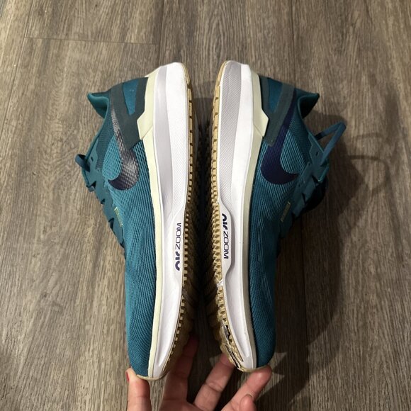 Nike Air Zoom Structure 25 Mens Size 12 Running Shoes Geode Teal DJ7883 300 main image 4